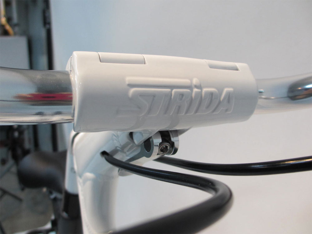 STRiDA EVO Folding Bike Handlebar Detail